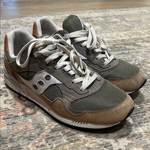 Saucony Shadow 5000 Sneakers - lightly worn.